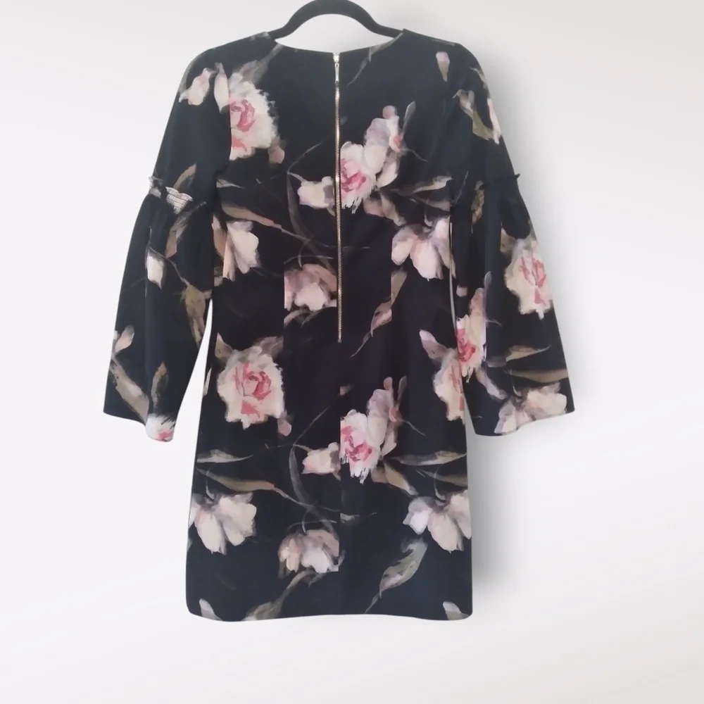 🎉SALE WHBM Black Floral Print Smocked Bell Sleeves Vneck Dress